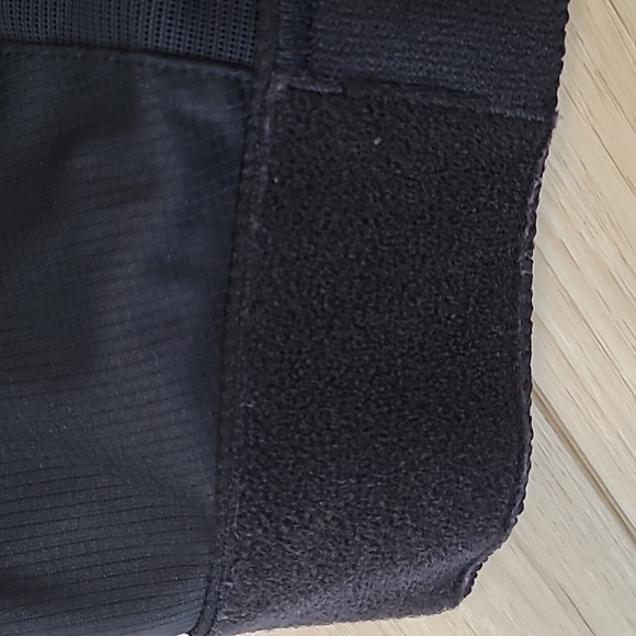 SHEFIT Black Women's 1 Luxe Adjustable Bra - Picture 4 of 10